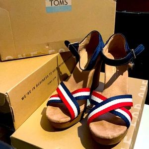 Toms Red white and blue strapped wedges size 6